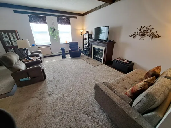 $109,900 | 913 Abbott Street, Unit 204, Albert Lea, MN 56007