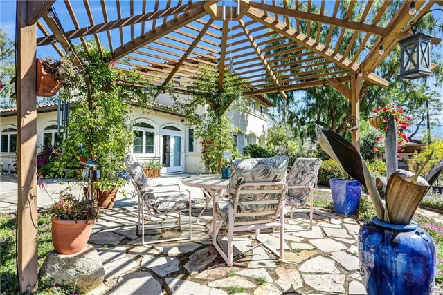 $2,650,000 | 10345 McBroom Street, Sunland, CA 91040