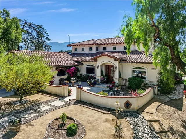 $2,650,000 | 10345 McBroom Street, Sunland, CA 91040