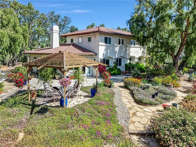 $2,650,000 | 10345 McBroom Street, Sunland, CA 91040