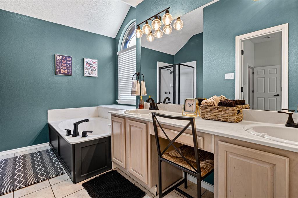 1526 Shadow Run Weatherford, TX 76086 - Photo 22 of 40