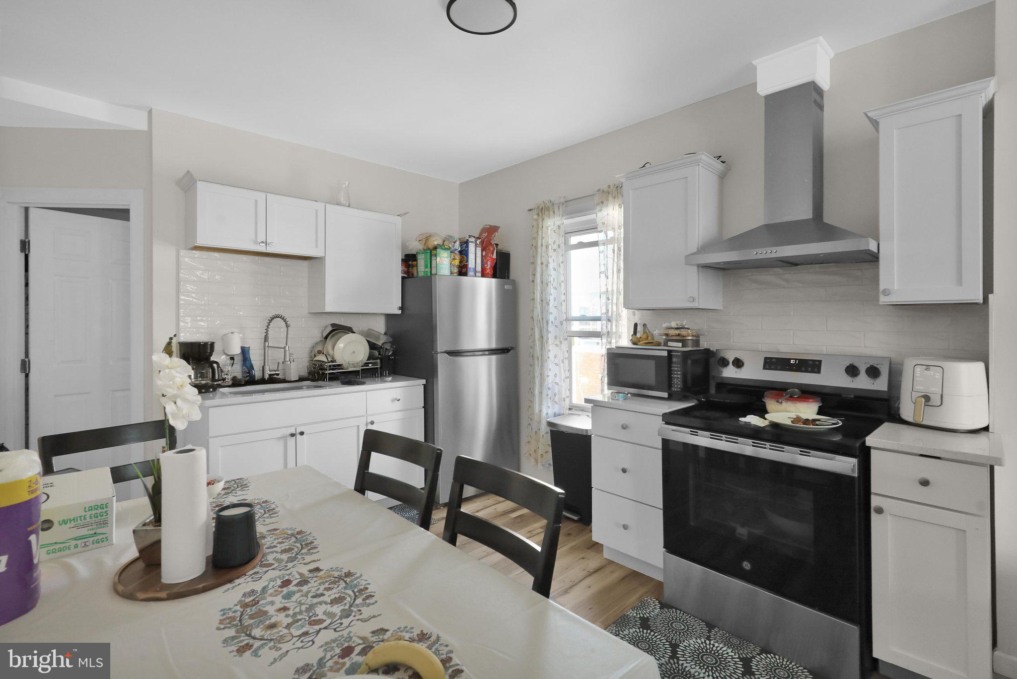 1027 Union Street Reading, PA 19604 - Photo 14 of 27 360_0363