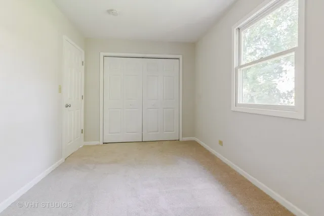 $530,000 | 915 East Chicago Avenue, Naperville, IL 60540