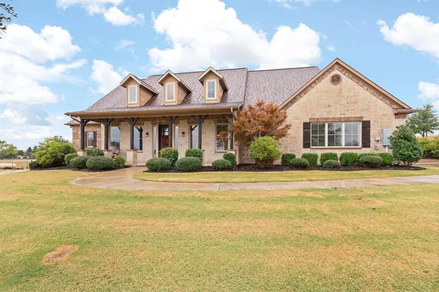 $899,000 | 220 Bearclaw Circle, Aledo, TX 76008