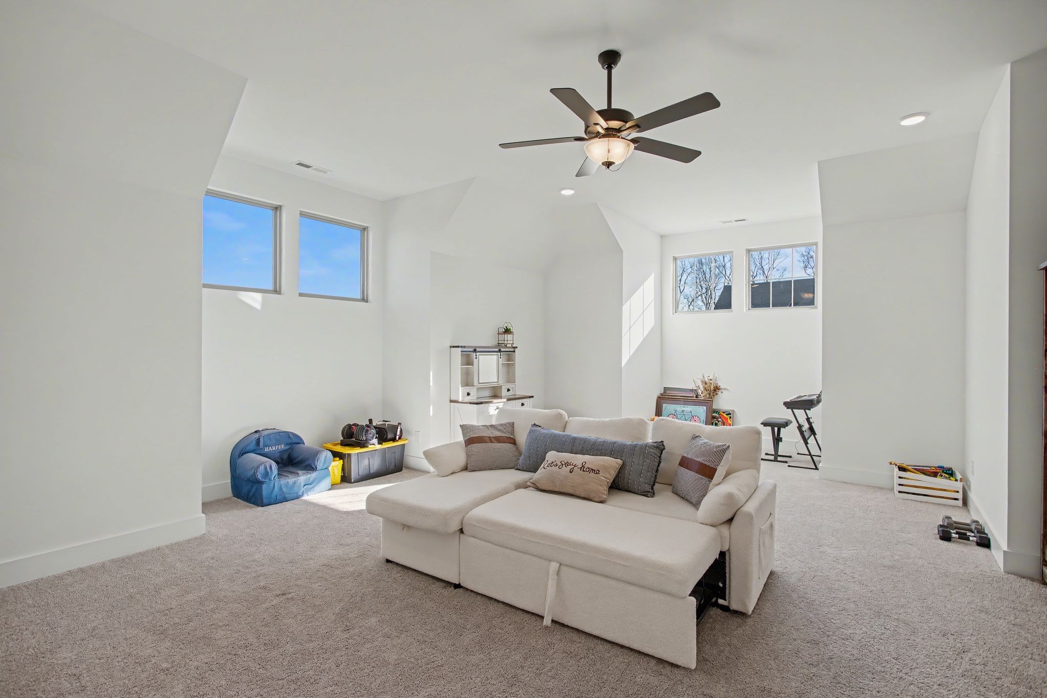 194 Phillips Bend Spring Hill Spring Hill, TN 37174 - Photo 34 of 53 a living room with furniture and a ceiling fan