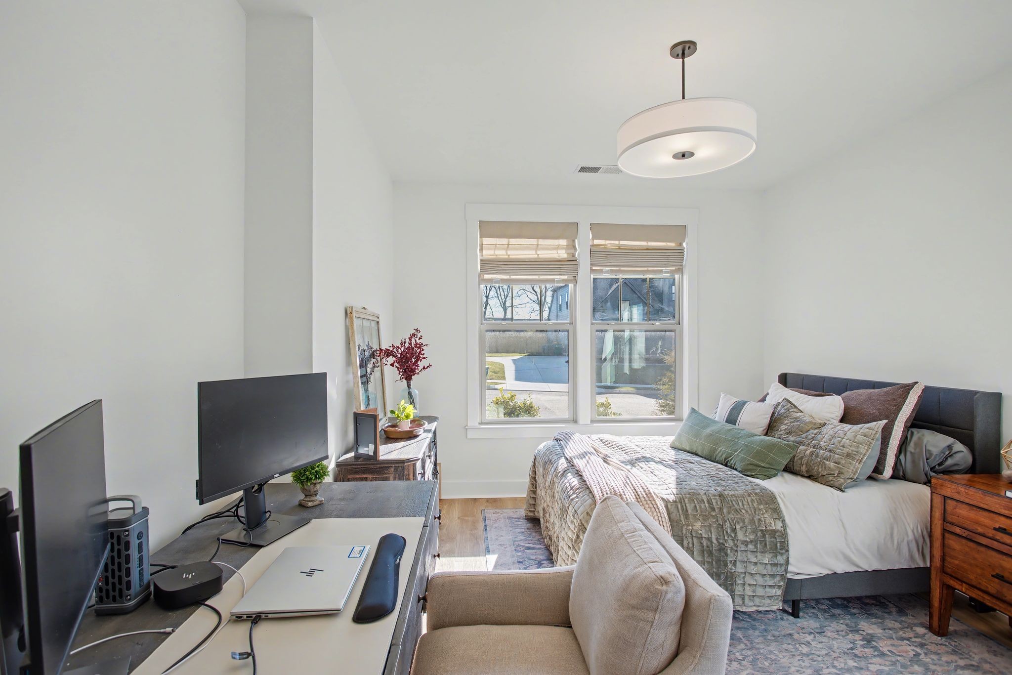 194 Phillips Bend Spring Hill Spring Hill, TN 37174 - Photo 8 of 53 a living room with furniture