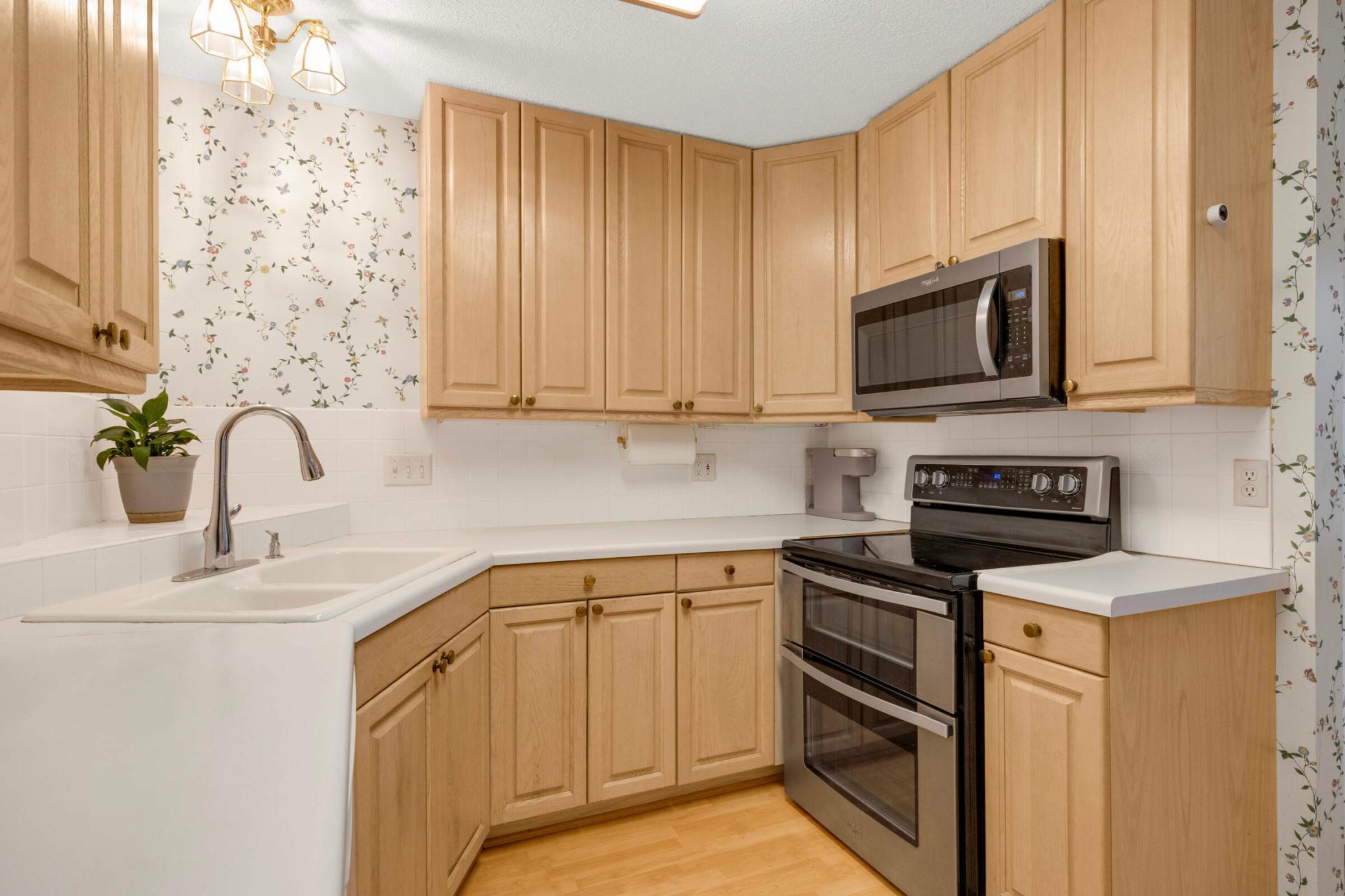 6701 West 82nd Street Bloomington, MN 55438 - Photo 16 of 37