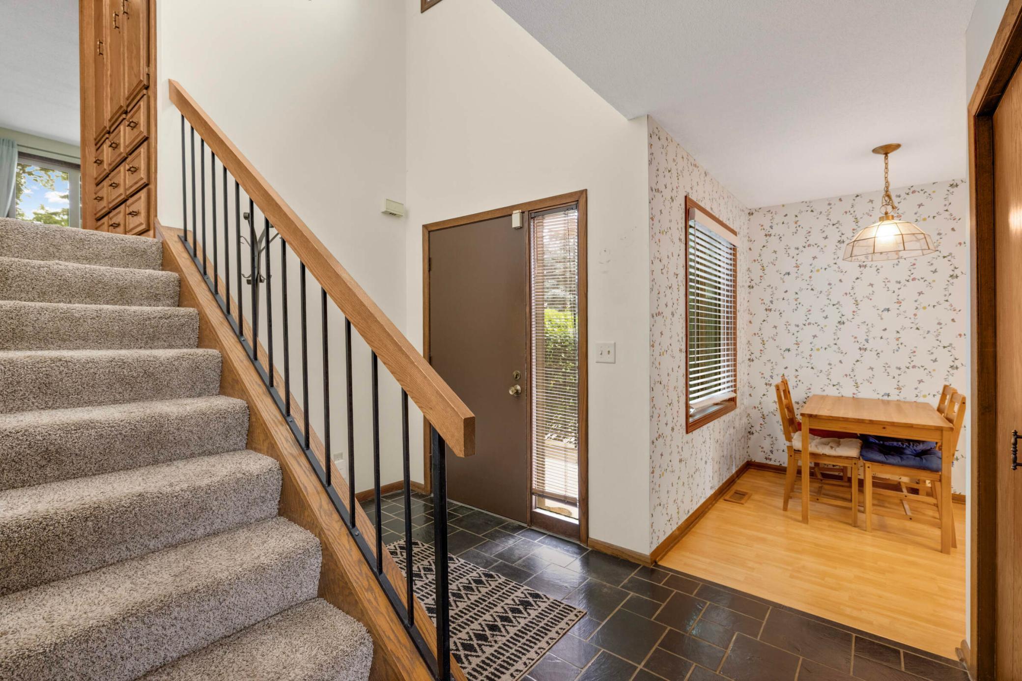 6701 West 82nd Street Bloomington, MN 55438 - Photo 4 of 37