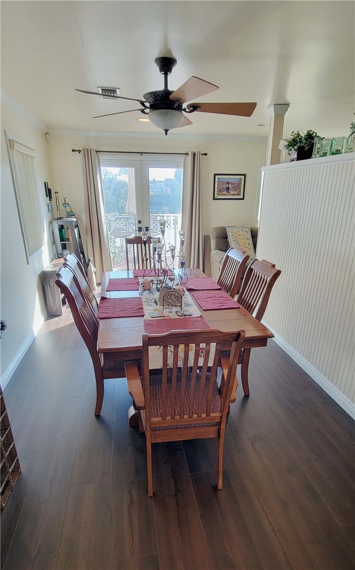 5322 Coney Road Los Angeles, CA 90032 - Photo 18 of 22 a dining room with furniture and window