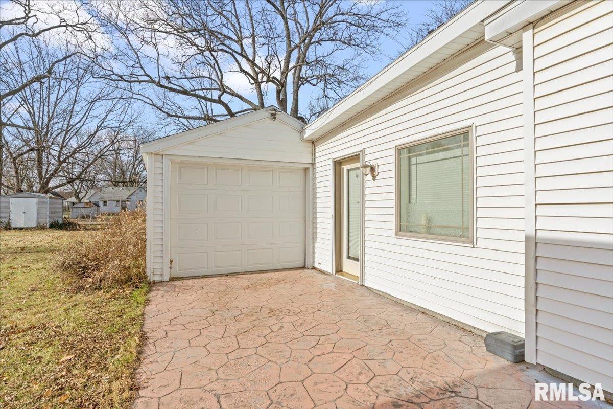 1621 South Walnut Street Springfield, IL 62704 - Photo 32 of 37 Gallery Image 32
