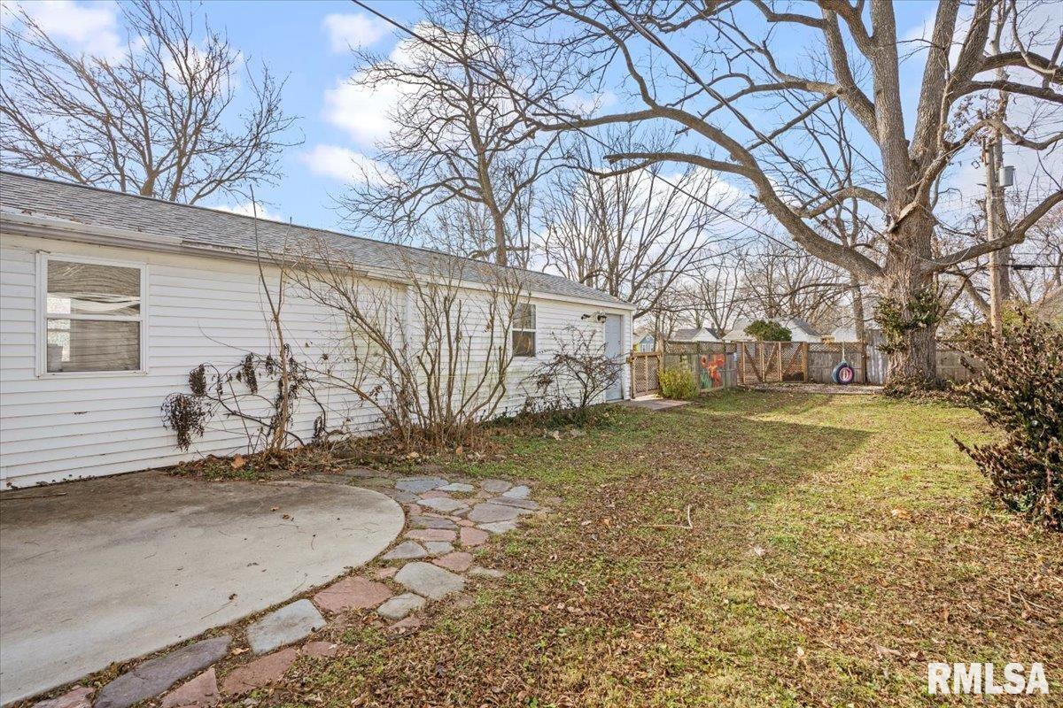 1621 South Walnut Street Springfield, IL 62704 - Photo 33 of 37 Gallery Image 33