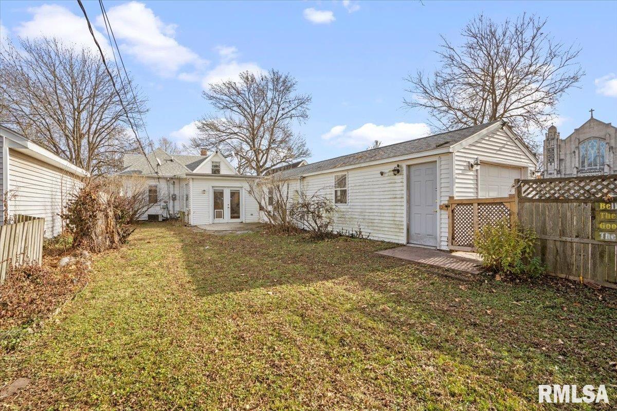 1621 South Walnut Street Springfield, IL 62704 - Photo 34 of 37 Gallery Image 34