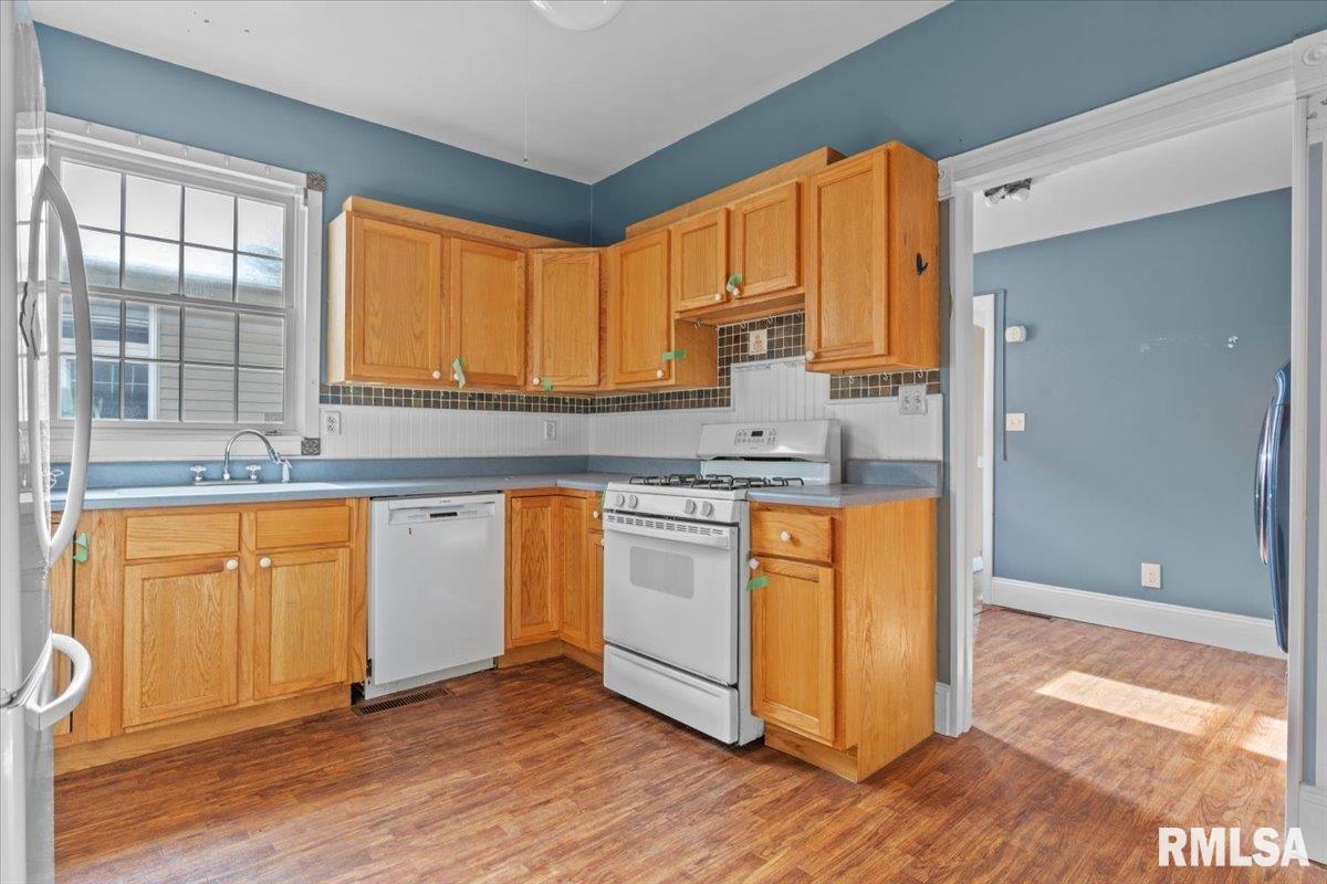 1621 South Walnut Street Springfield, IL 62704 - Photo 10 of 37 Gallery Image 10