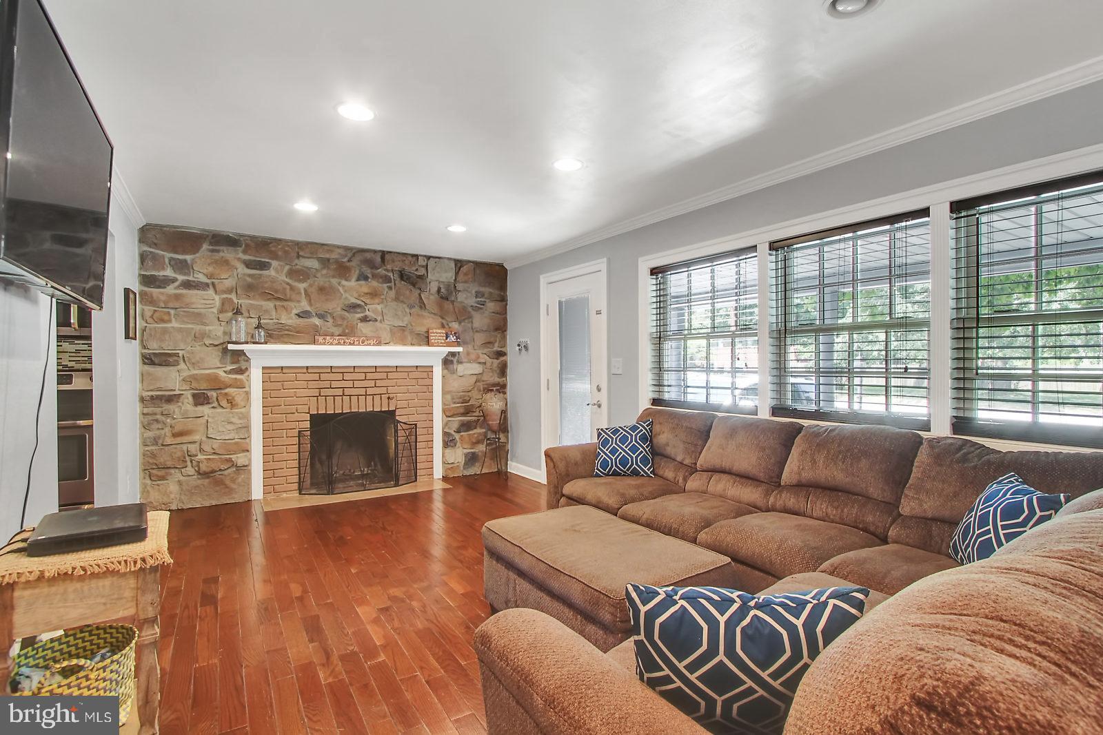 920 Haines Road York, PA 17402 - Photo 4 of 27 Gallery Image 4