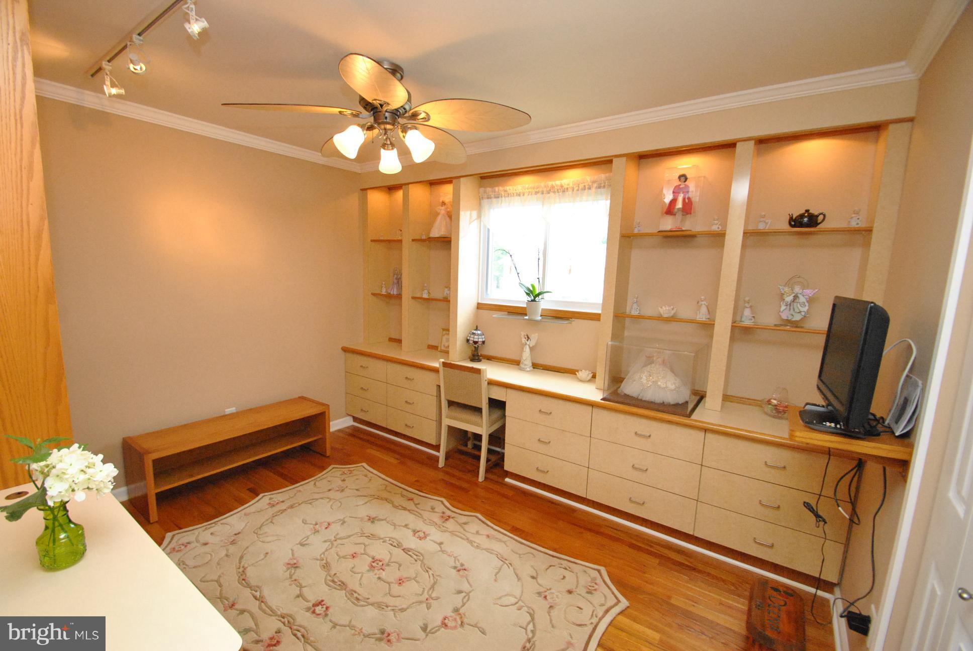 9205 Sandra Park Road Perry Hall, MD 21128 - Photo 17 of 30 2ND BEDROOM