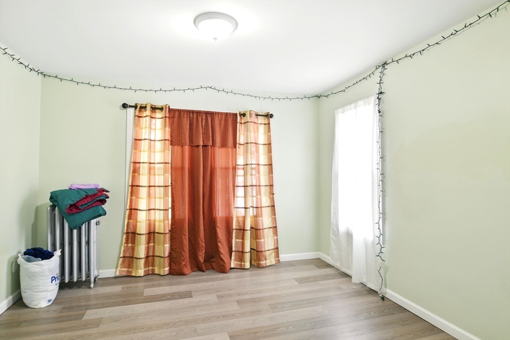 80-82 Kenyon Street Springfield, MA 01109 - Photo 11 of 24 Gallery Image 11