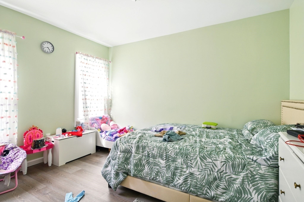 80-82 Kenyon Street Springfield, MA 01109 - Photo 13 of 24 Gallery Image 13