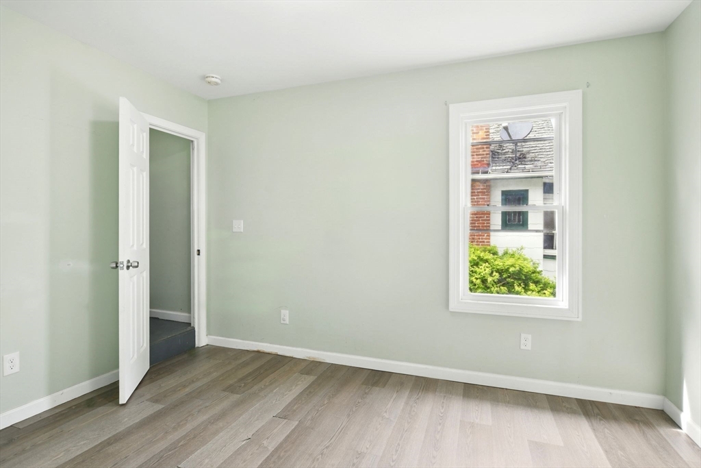 80-82 Kenyon Street Springfield, MA 01109 - Photo 16 of 24 Gallery Image 16