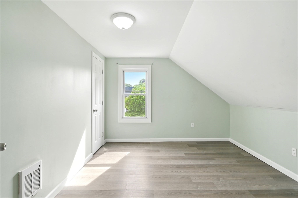 80-82 Kenyon Street Springfield, MA 01109 - Photo 20 of 24 Gallery Image 20