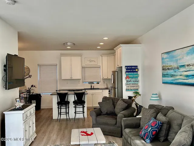 $3,100 | 304 C Barnegat Avenue, Seaside Heights, NJ 08751