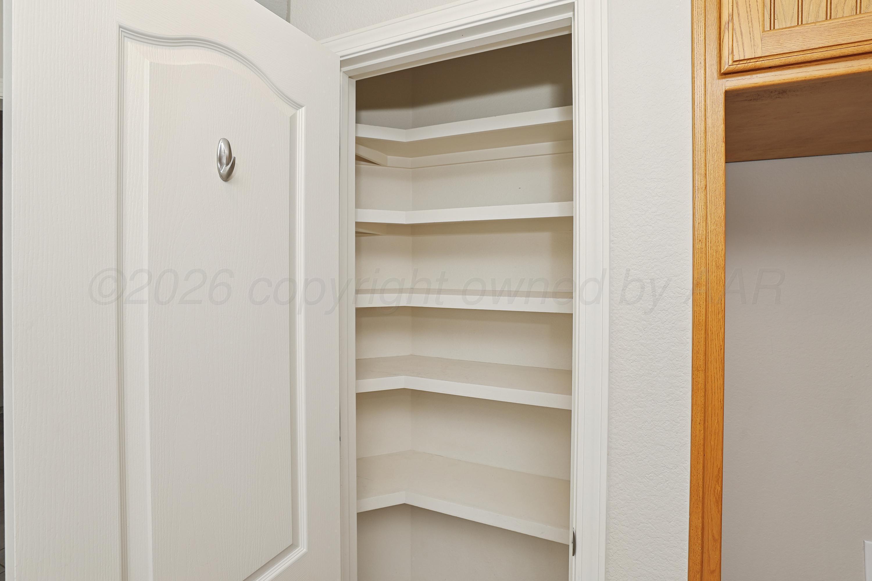 1503 Southwest 60th Avenue Amarillo, TX 79118 - Photo 14 of 31 16-Pantry