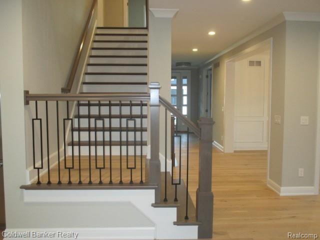 2350 Yorkshire Road Birmingham, MI 48009 - Photo 17 of 57