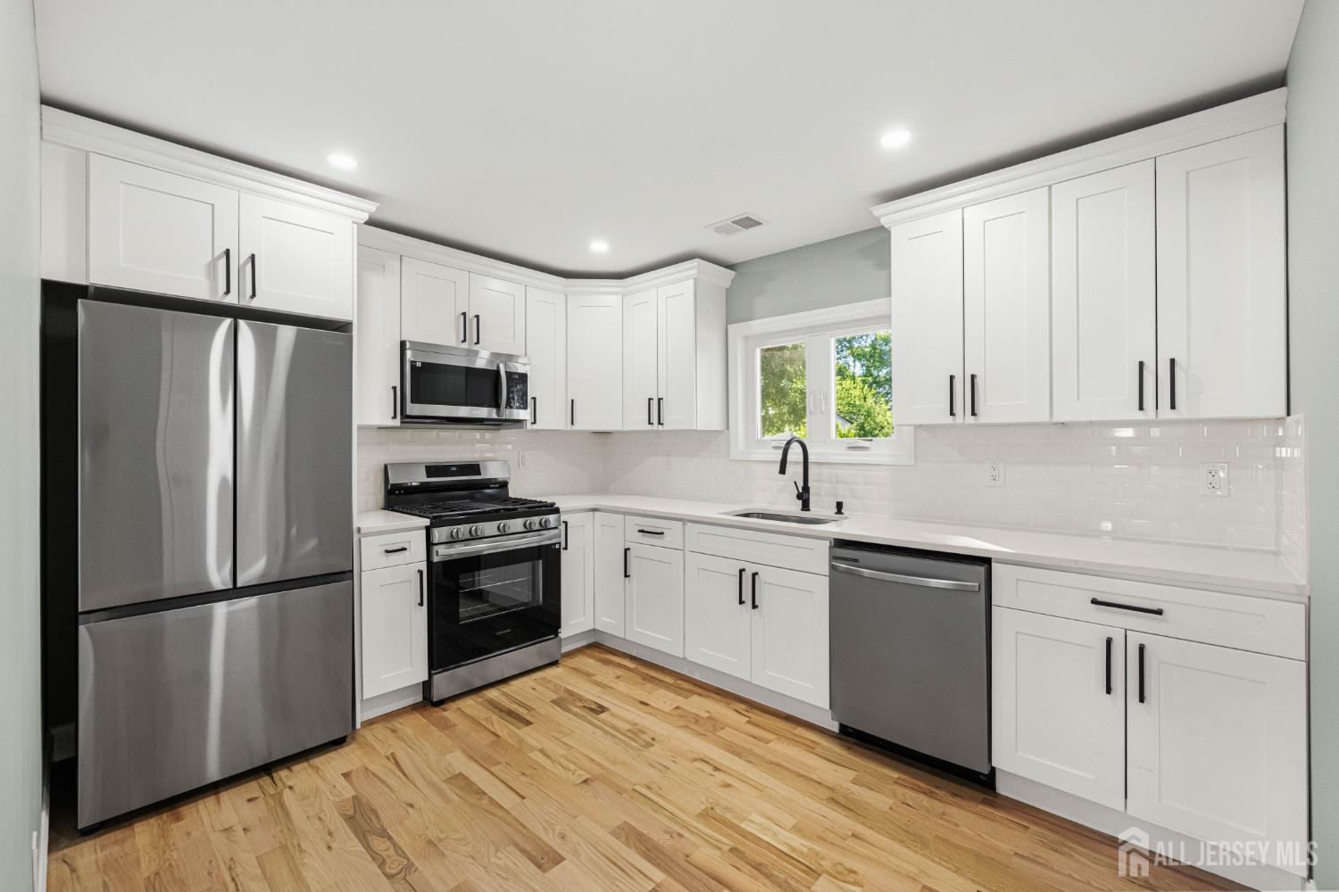 614 Remsen Avenue, Unit 1 North Brunswick, NJ 08902 - Photo 11 of 22