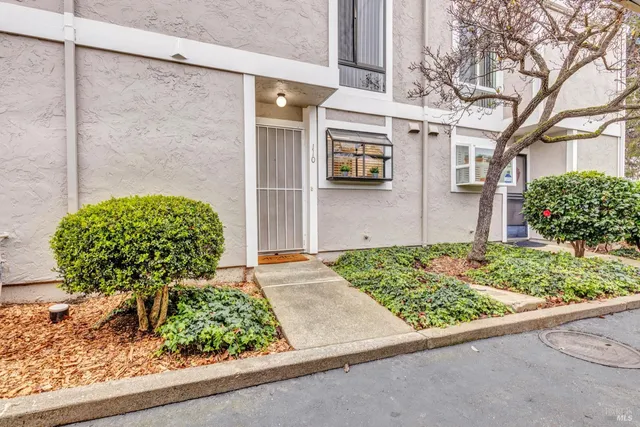 $365,000 | 900 Southampton Road, Unit 110, Benicia, CA 94510