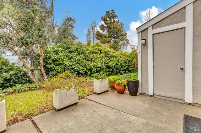 $365,000 | 900 Southampton Road, Unit 110, Benicia, CA 94510