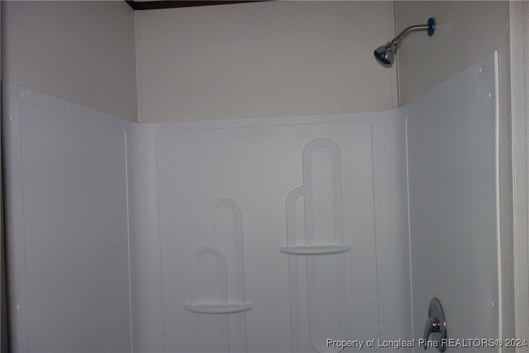 1024 Sunset Park Road Bladenboro, NC 28320 - Photo 13 of 24 Gallery Image 13