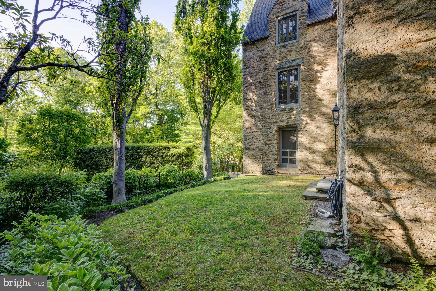 95 West Hampton Road Philadelphia, PA 19118 - Photo 33 of 37 a view of a yard in front of a building