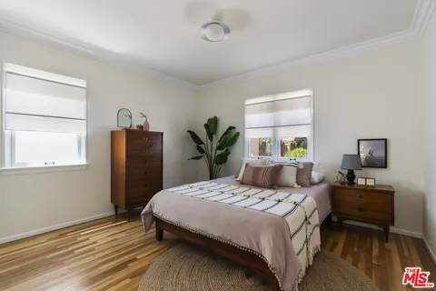 $899,000 | 13732 Wyandotte Street, Van Nuys, CA 91405