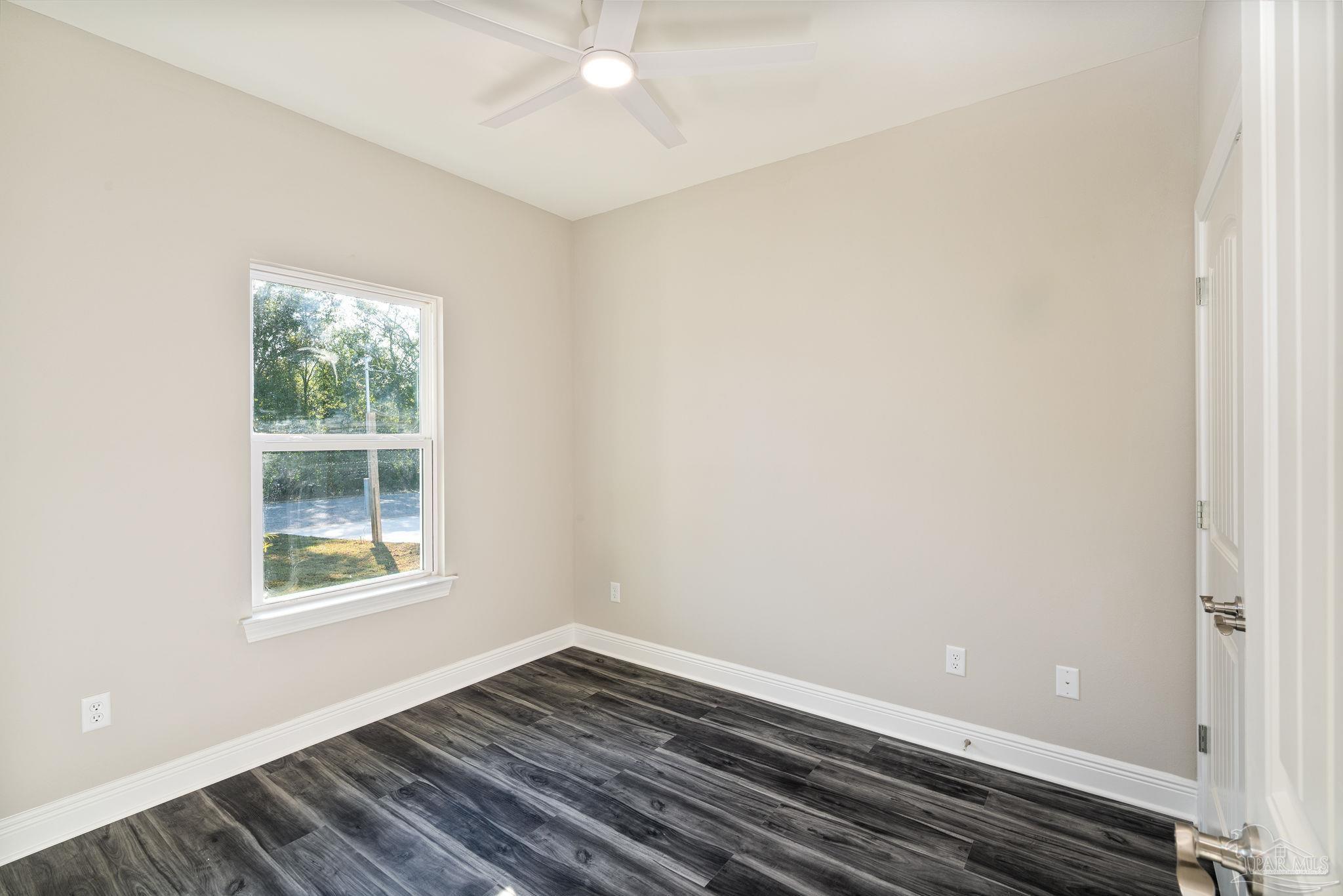 5251 Plateau Road Pensacola, FL 32507 - Photo 8 of 21 Gallery Image 8
