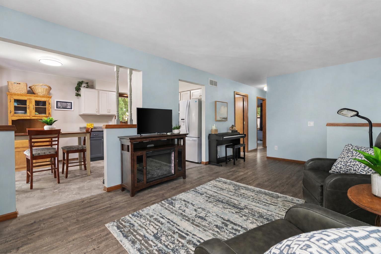 2725 Whitlock Road Madison, WI 53719 - Photo 9 of 25