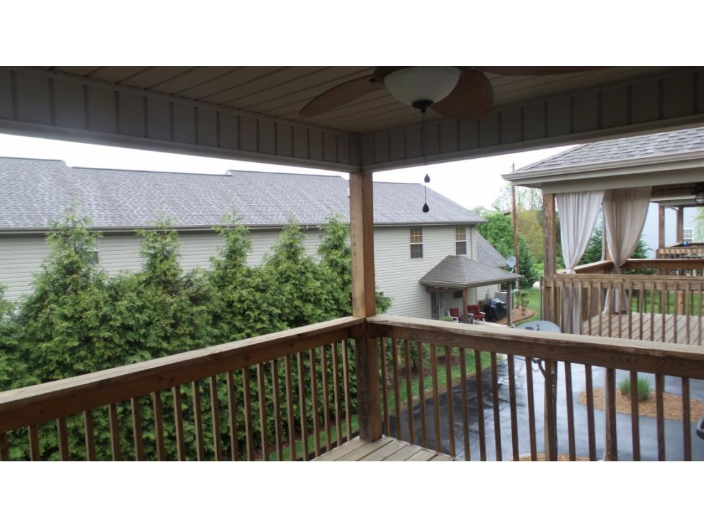 218 Cedar Creek Road, Unit 3 Gray, TN 37615 - Photo 32 of 36 Full bath