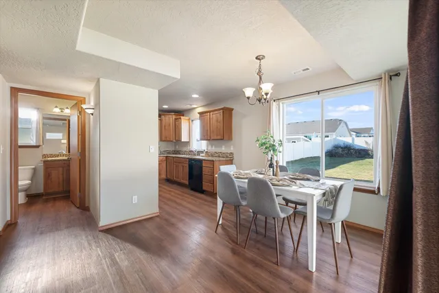 $410,000 | 8811 North Elm Street, Spokane, WA 99208