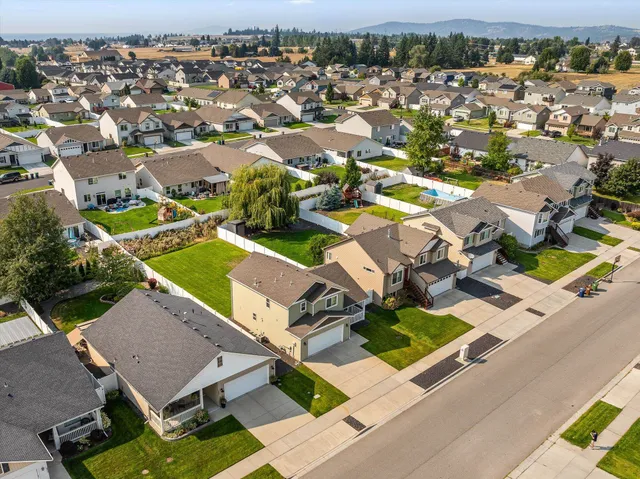 $410,000 | 8811 North Elm Street, Spokane, WA 99208