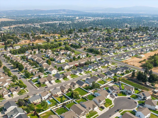 $410,000 | 8811 North Elm Street, Spokane, WA 99208