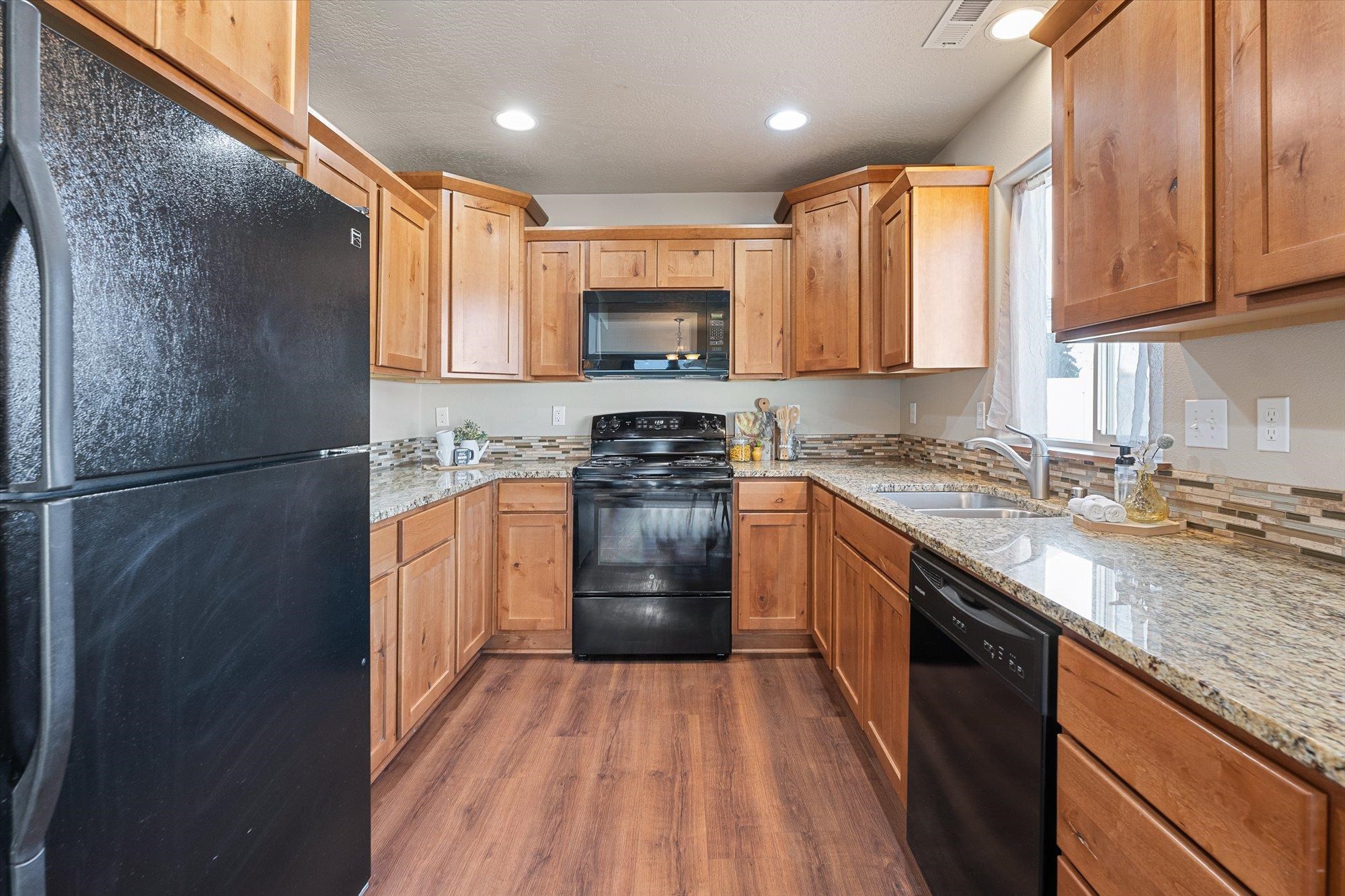 8811 North Elm Street Spokane, WA 99208 - Photo 6 of 42