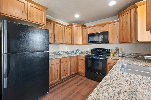 $410,000 | 8811 North Elm Street, Spokane, WA 99208