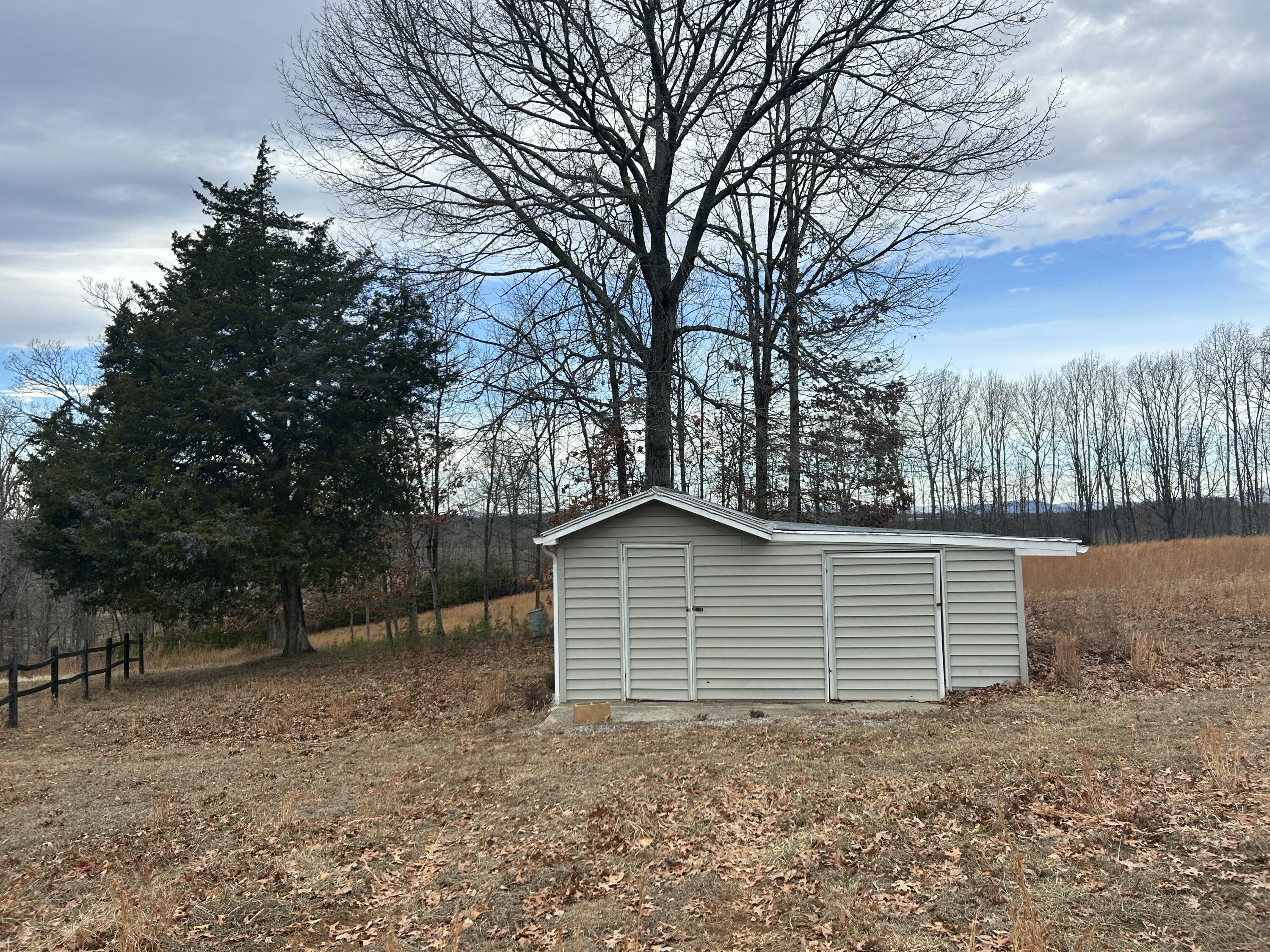 2213 Fancy Grove Road Huddleston, VA 24104 - Photo 18 of 38 IMG_5895