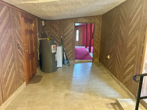 $250,000 | 2213 Fancy Grove Road, Huddleston, VA 24104