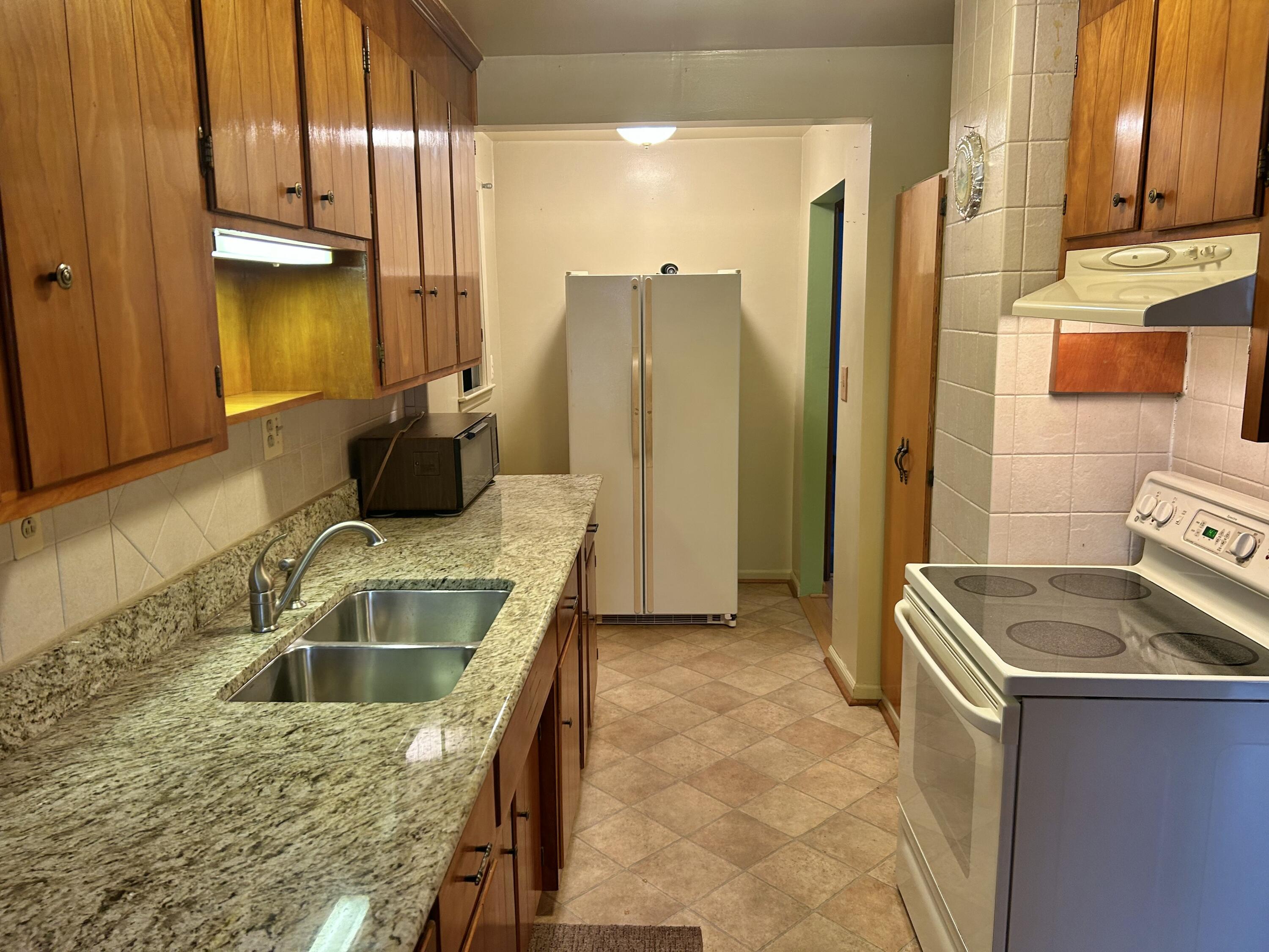 2213 Fancy Grove Road Huddleston, VA 24104 - Photo 5 of 38 IMG_5934