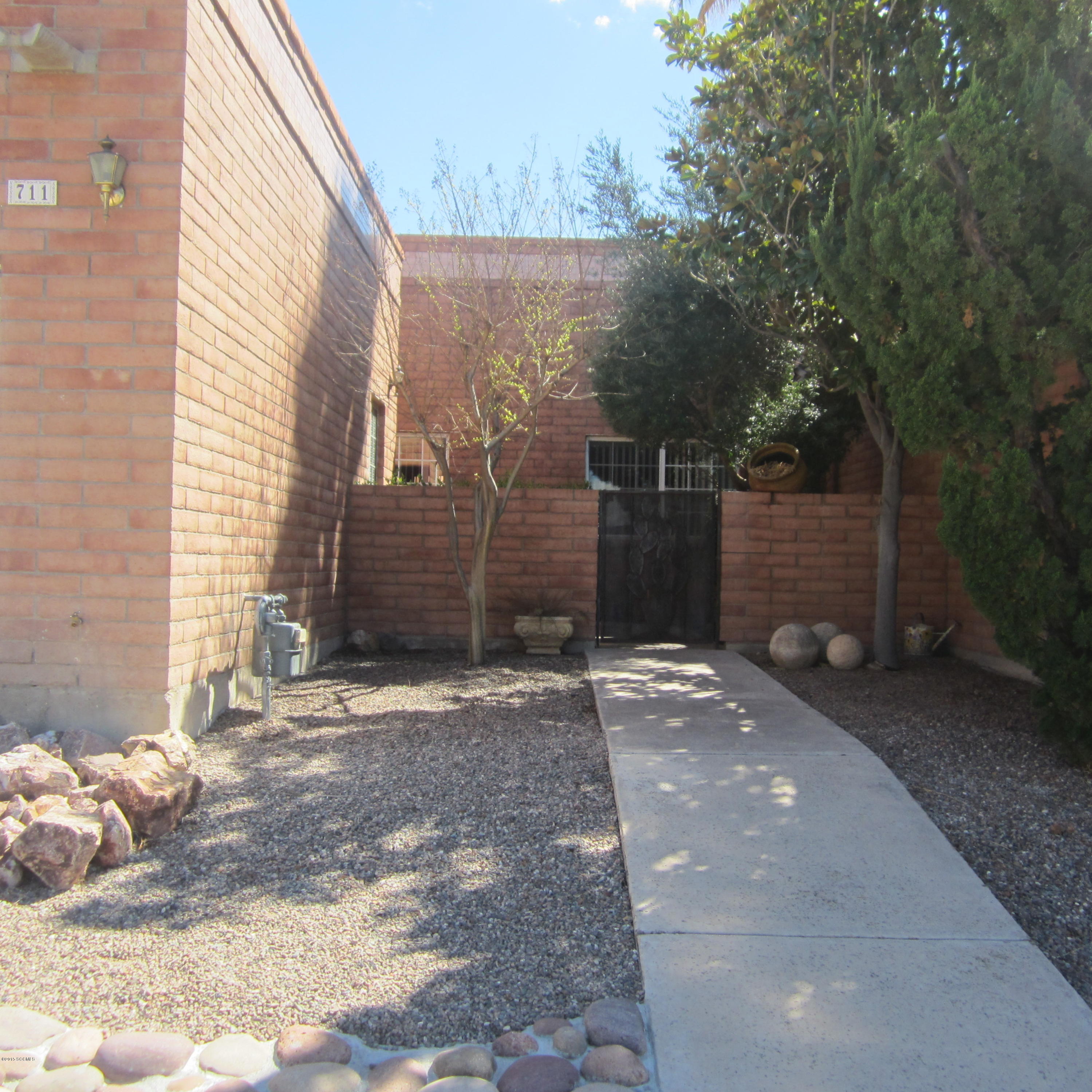 711 West Placita Herman Rivas Nogales, AZ 85621 - Photo 2 of 19