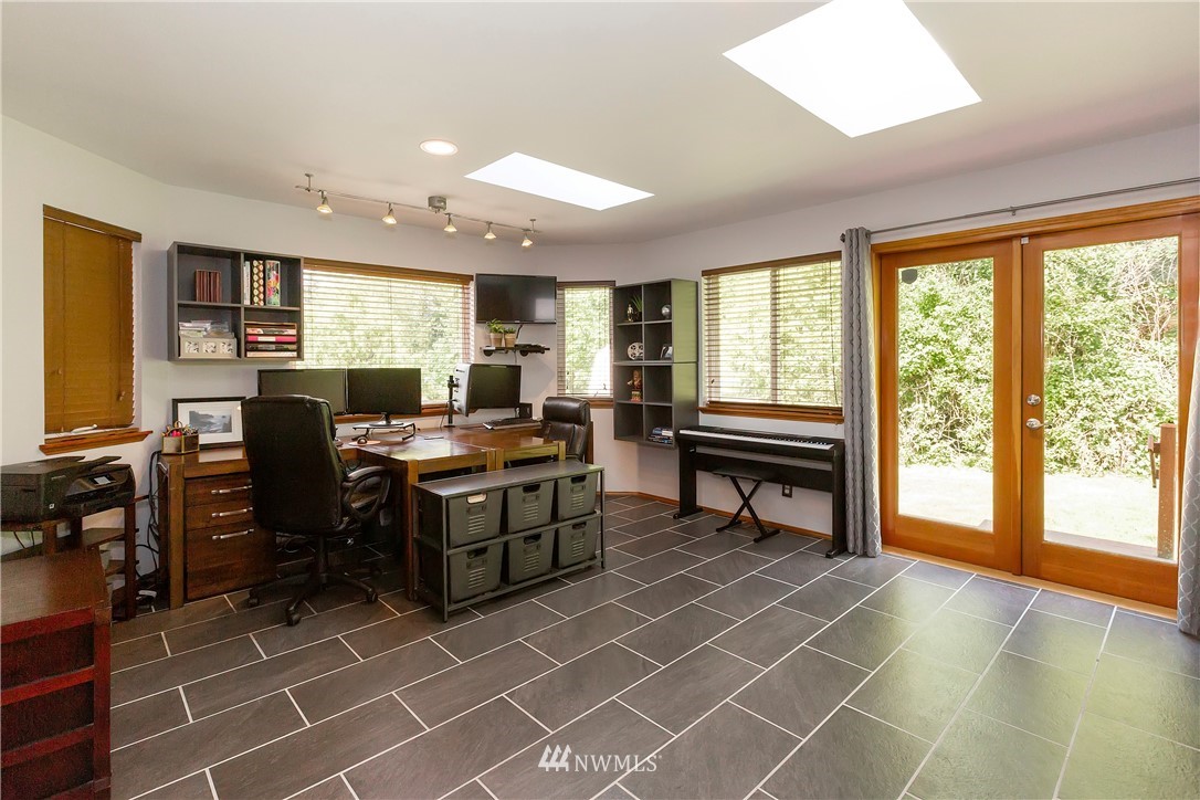 3841 Banner Road Southeast Port Orchard, WA 98366 - Photo 19 of 40 Gallery Image 19