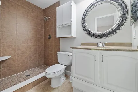 $229,000 | 5100 Burchette Road, Unit 3005, Tampa, FL 33647