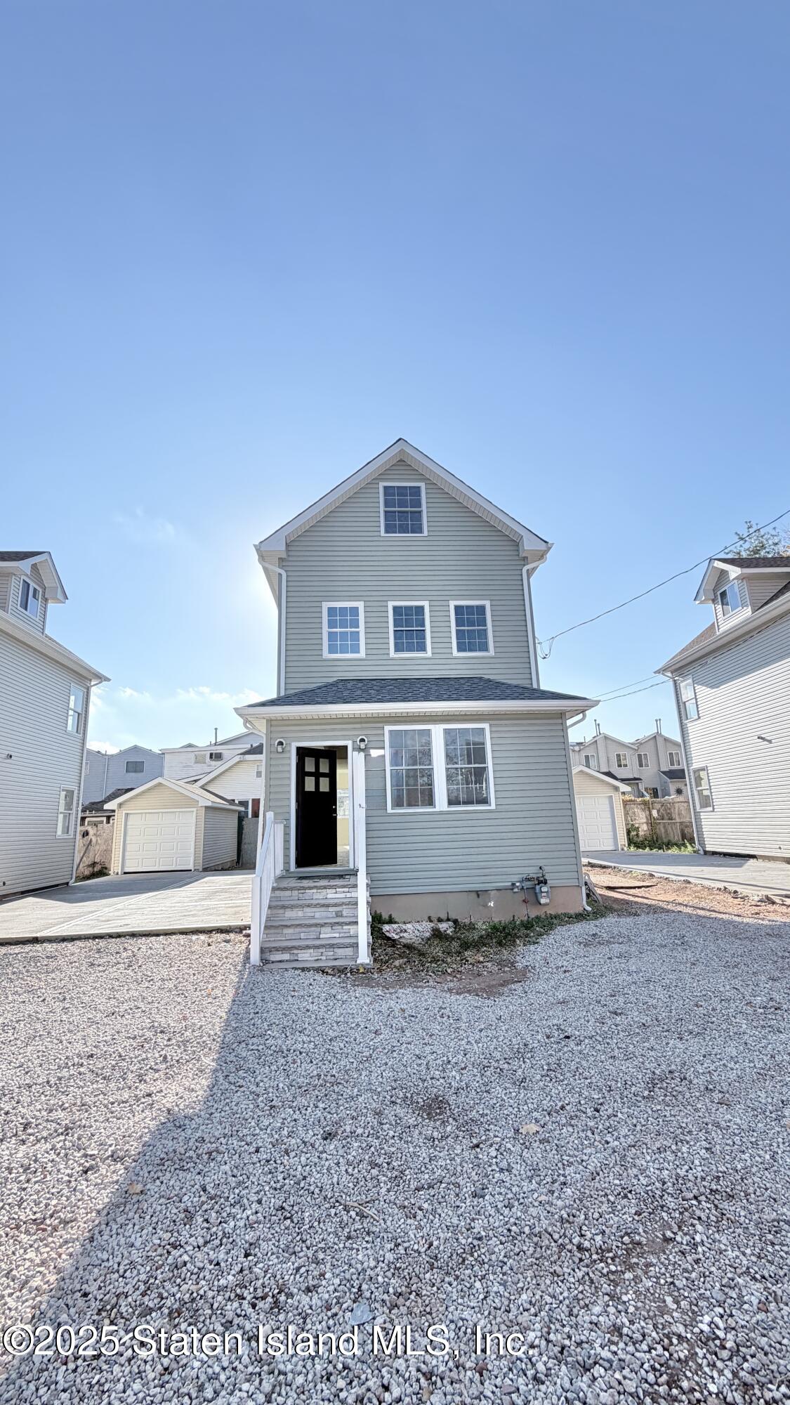 150 Riche Avenue Staten Island, NY 10314 - Photo 1 of 20 IMG_5263