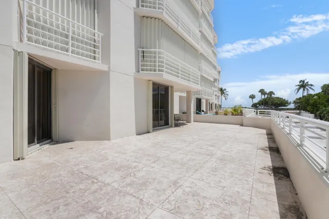 $699,000 | 176 Helios Drive, Unit 102, Jupiter, FL 33477