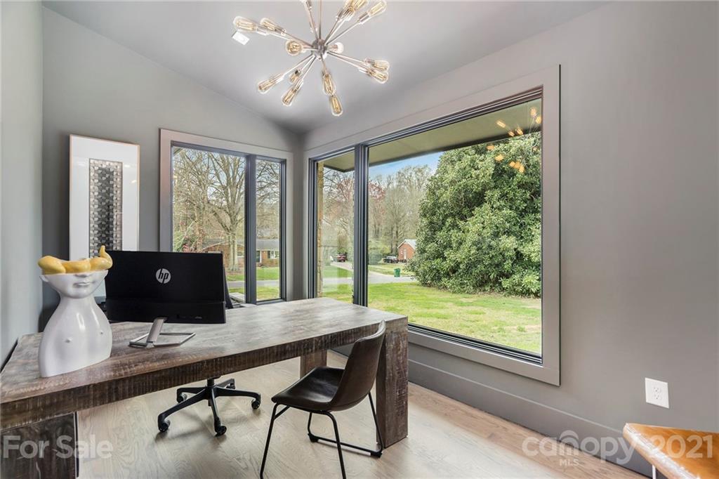 5201 Addison Drive Charlotte, NC 28211 - Photo 24 of 48 a room with a large window