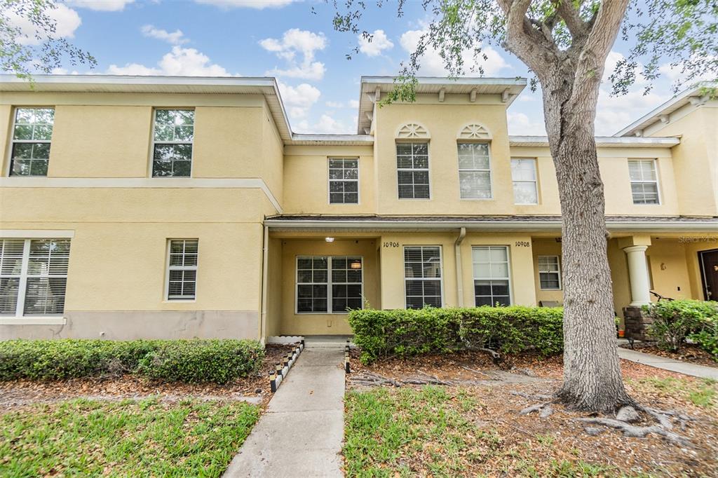 10906 Keys Gate Drive Riverview, FL 33579 - Photo 34 of 37 front view of a building